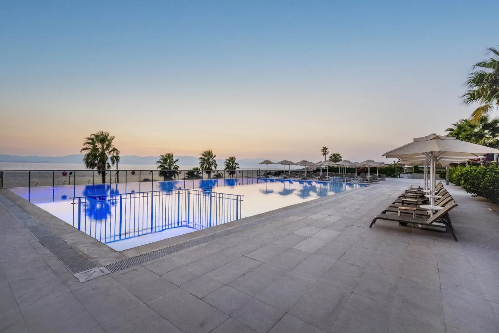 The Nowness Luxury Hotel & Spa (Adults Only 16+)