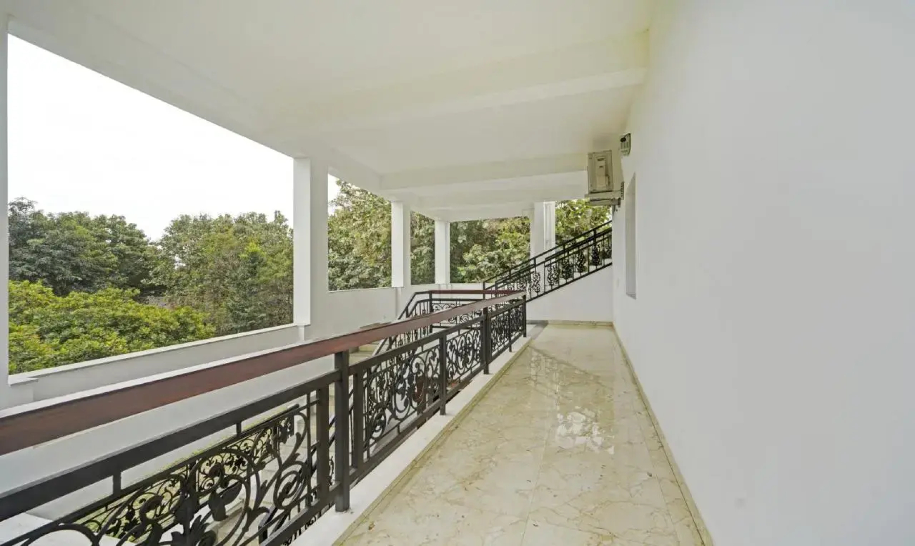 Villa Escape In