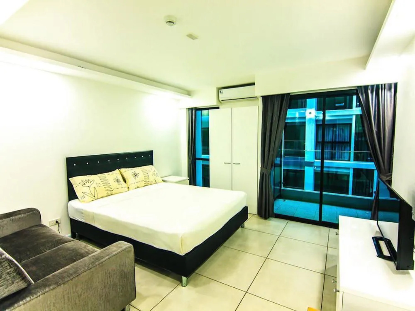 Tropical Garden Pratumnak