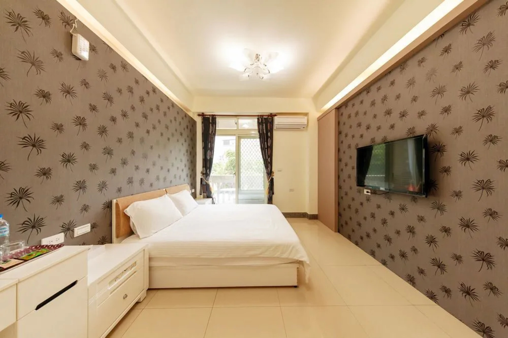 Playing Off 107 Bed and Breakfasts