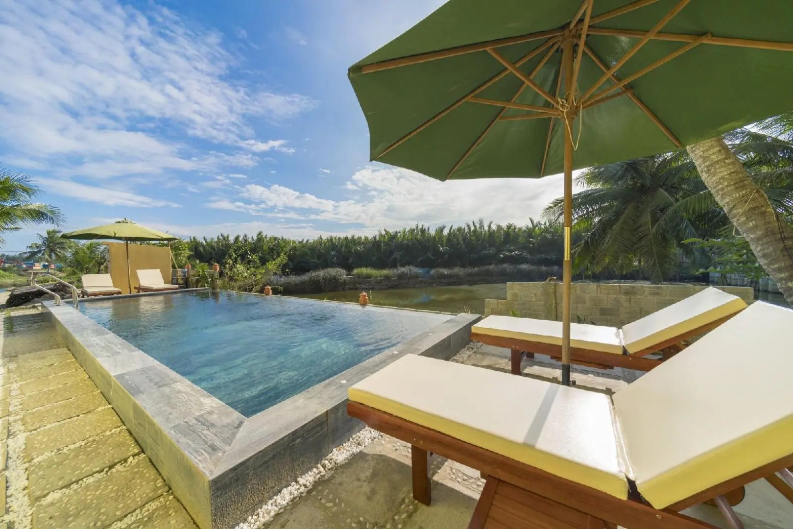 Lakeview Villa Homestay Hoi An