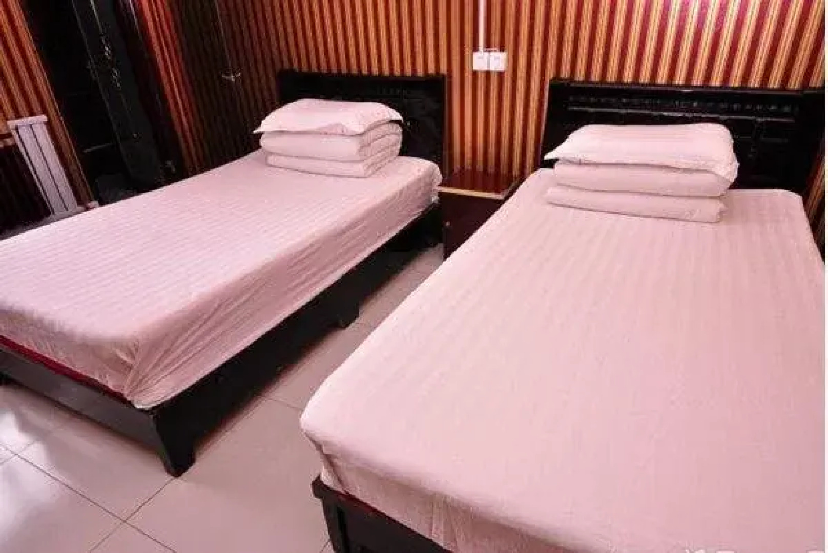 Dezhou Linyi Fuhao Business Inn