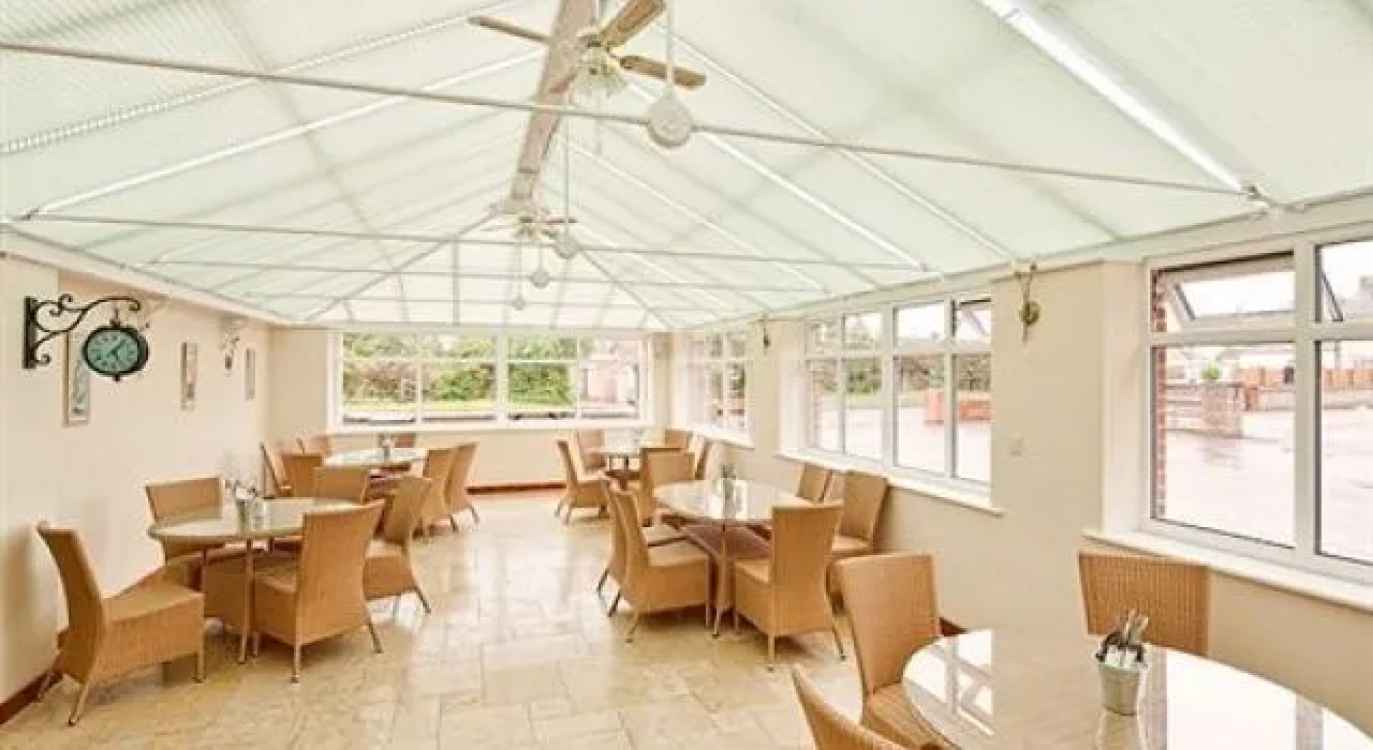 The White Rose Hotel