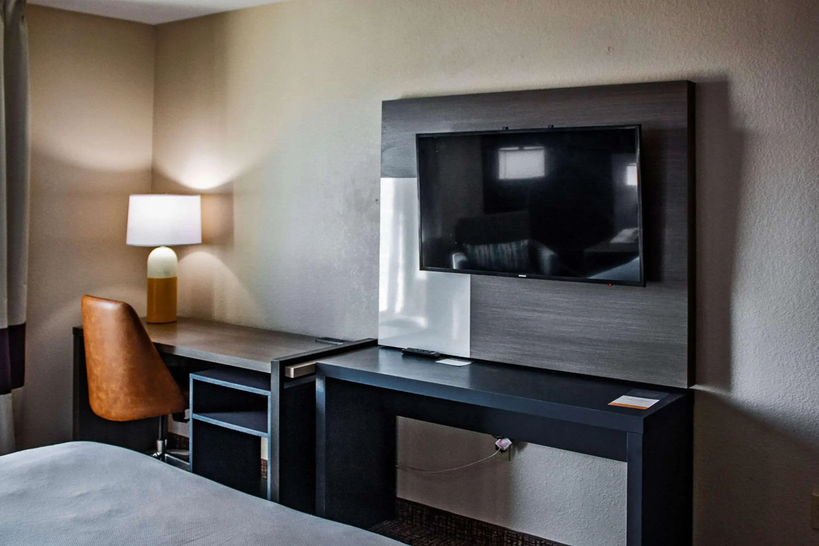 Comfort Inn & Suites Geneva - West Chicago