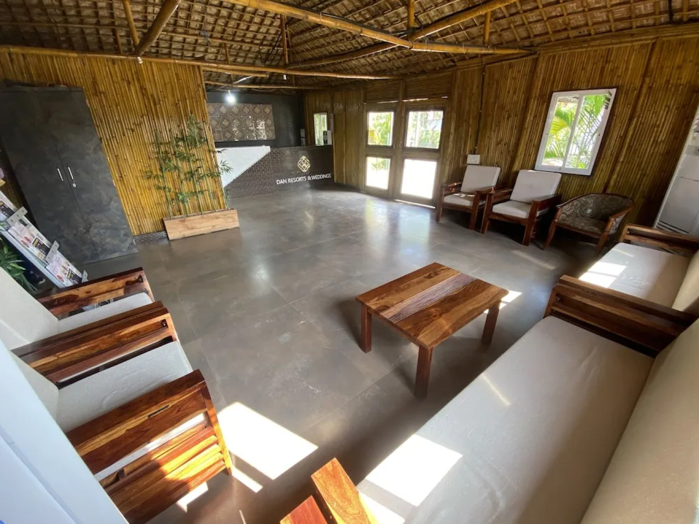 DAN Resorts & Weddings