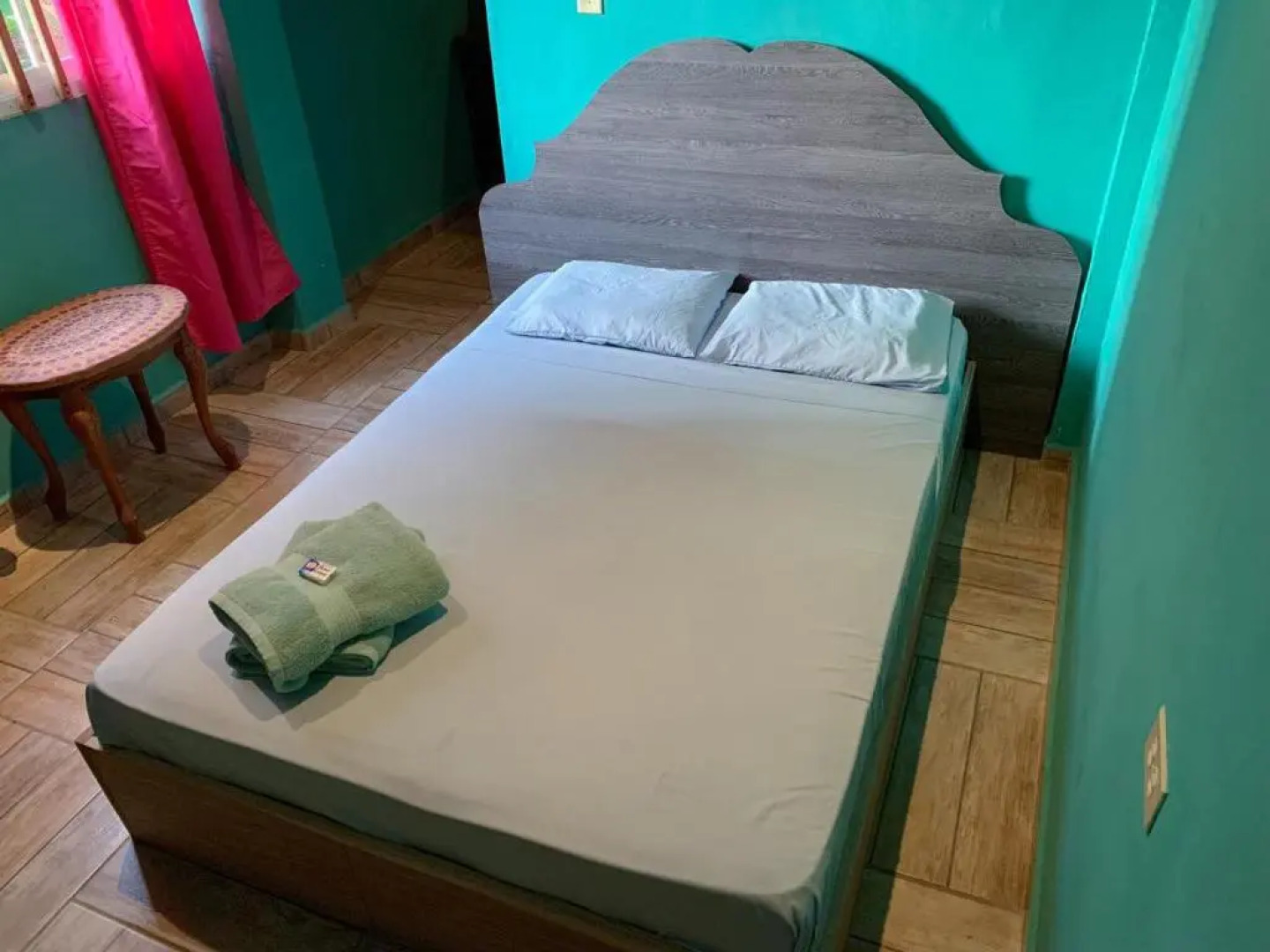 Valeri Emanuel Apartments