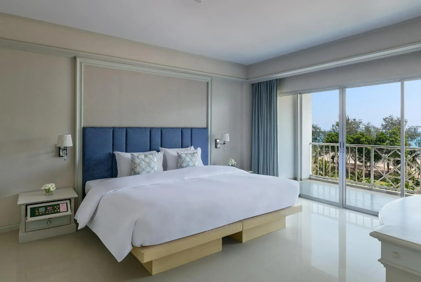 Seapine Beach Golf and Resort Hua Hin