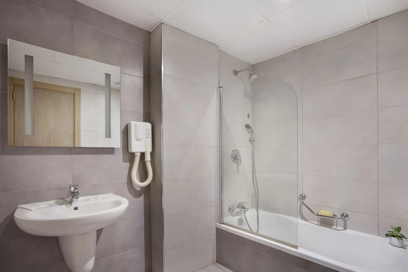 Plaza Regency Hotels