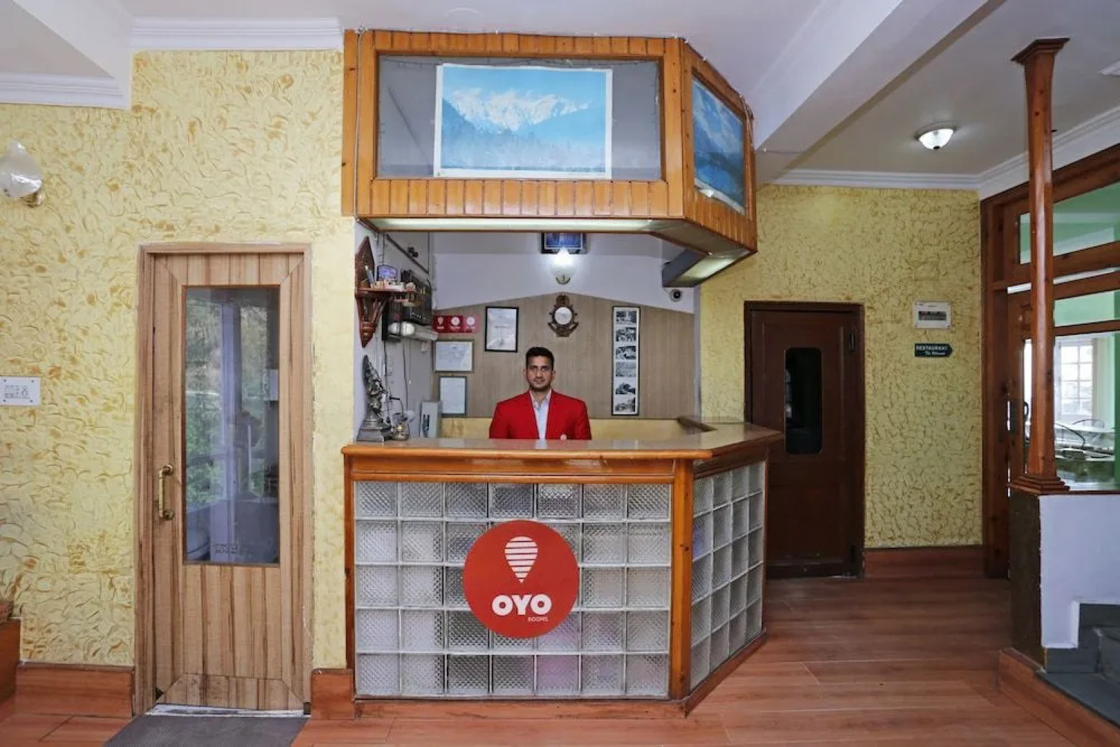 OYO 4479 Hotel Rock Heaven