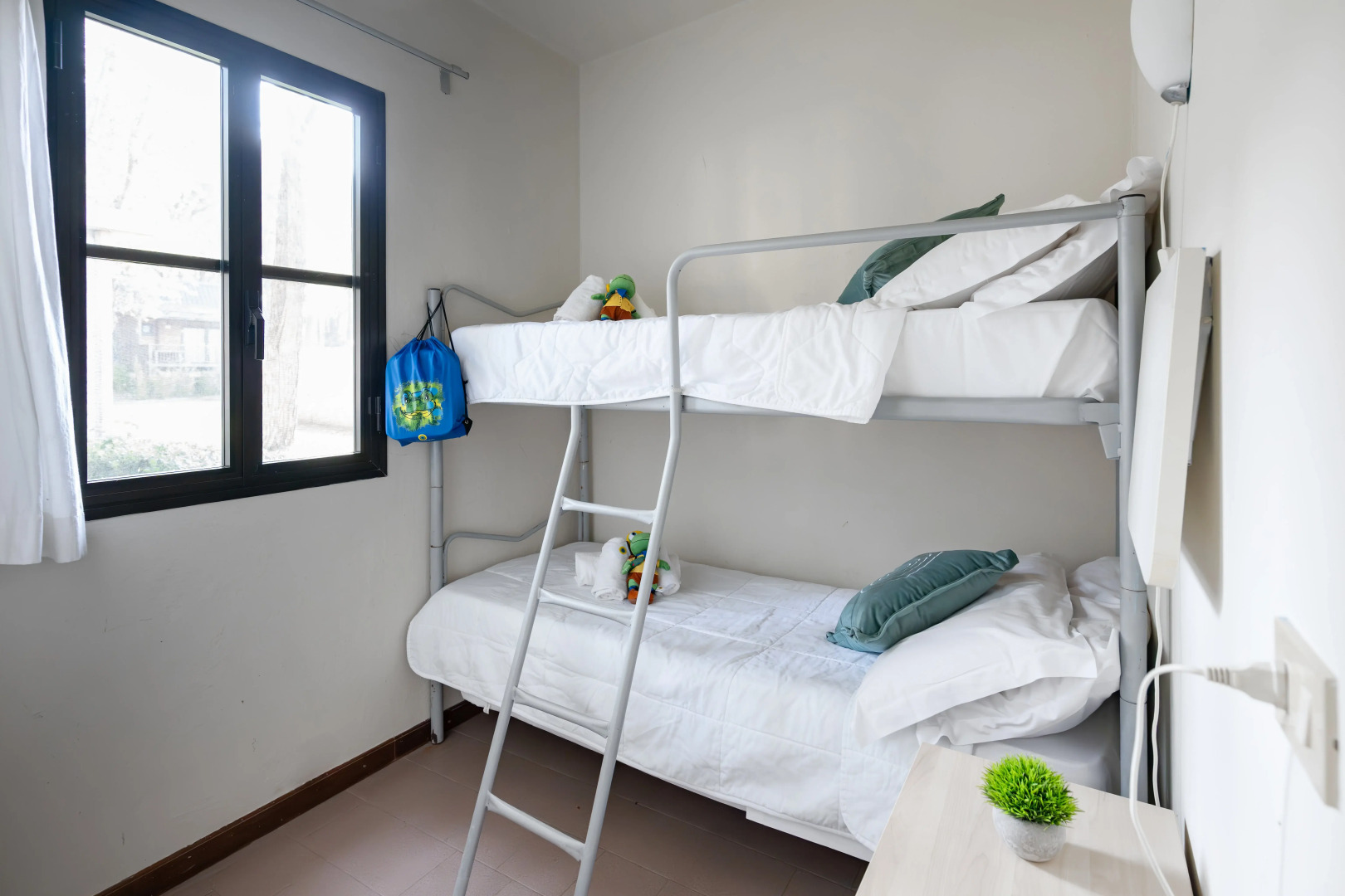 Club Del Sole Spina Family Collection