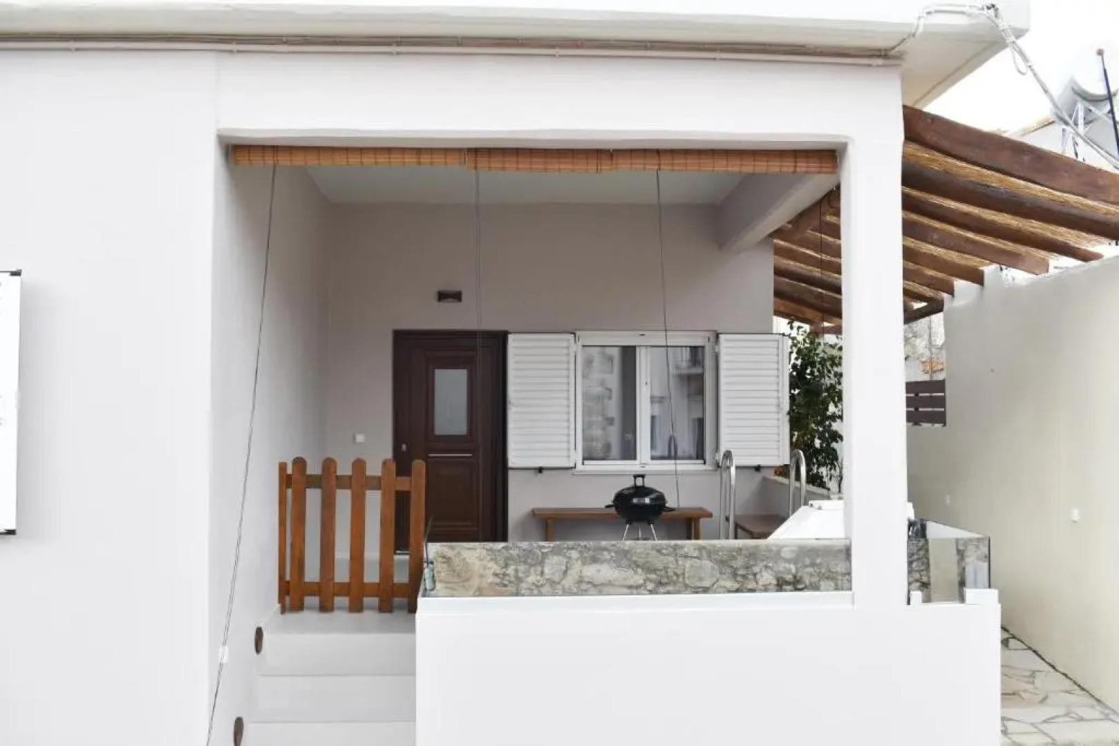 2 bedroom Villa with swimming pool-BBQ!