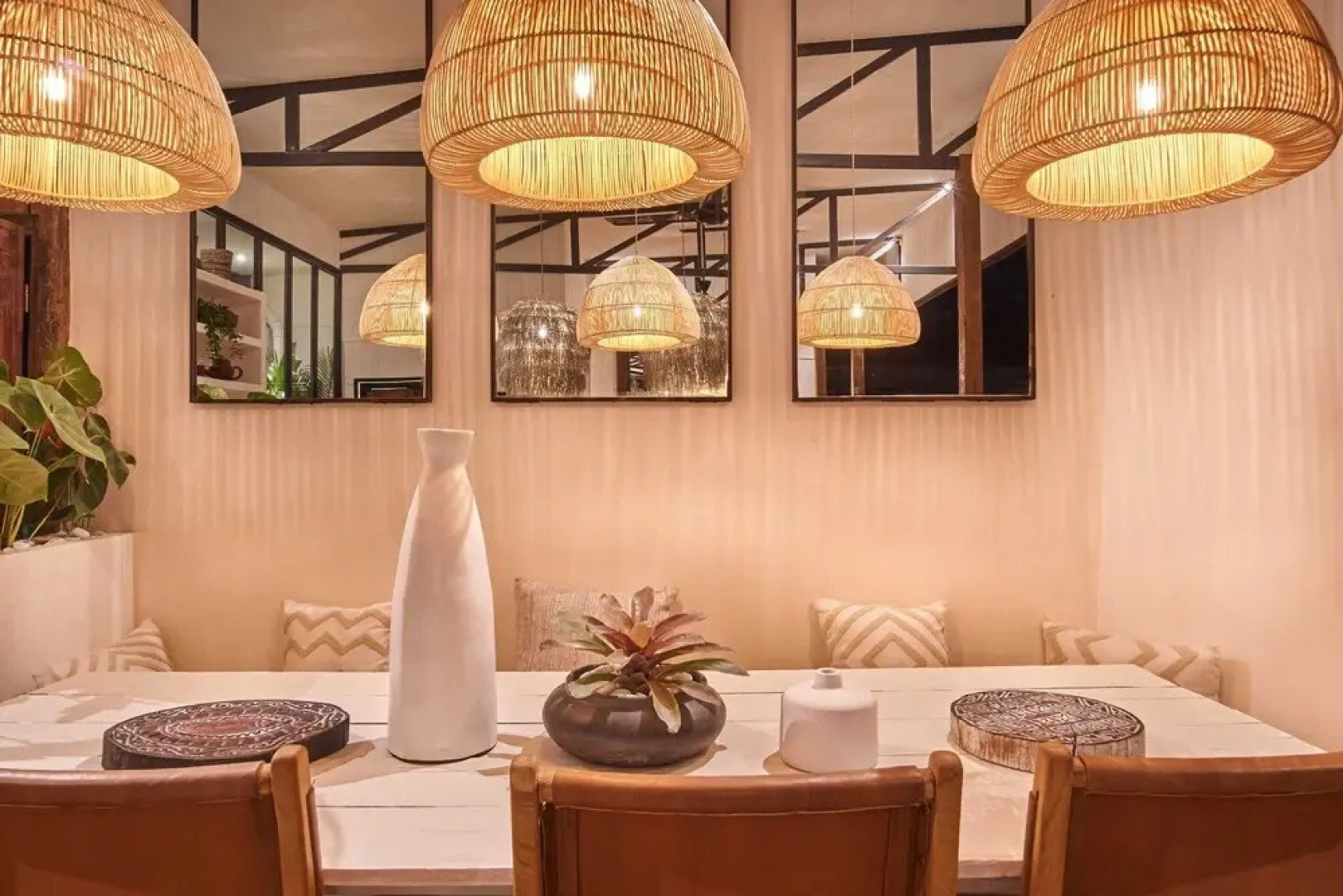 Tropical Design, Private Villa, 3 BR, Umalas