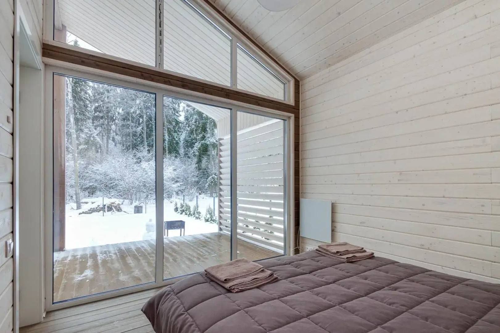 Дом на Вишневой улице, 8