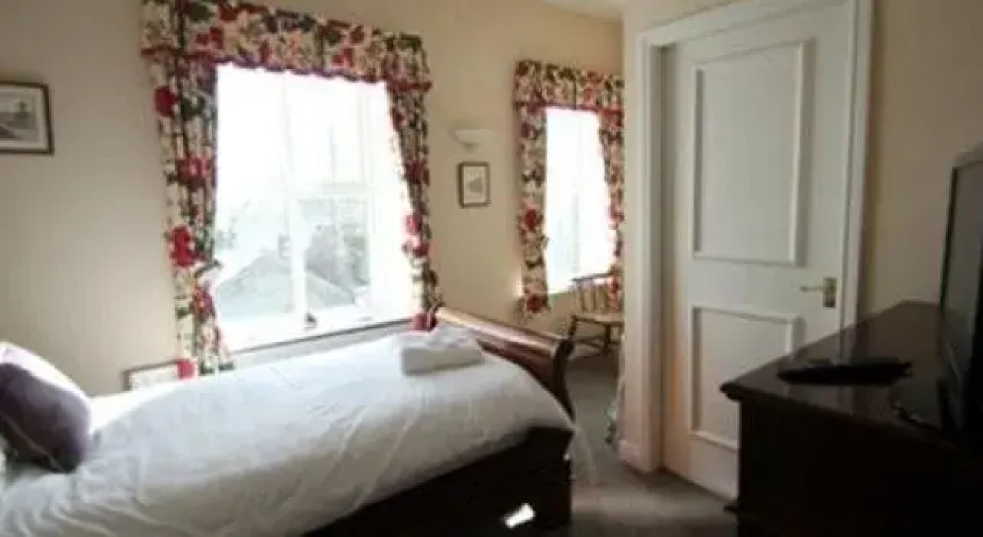 Three Acres Inn & Restaurant