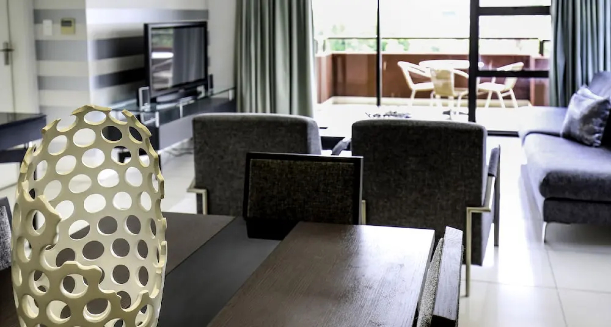 Urban Hip Hotels - The Nicol