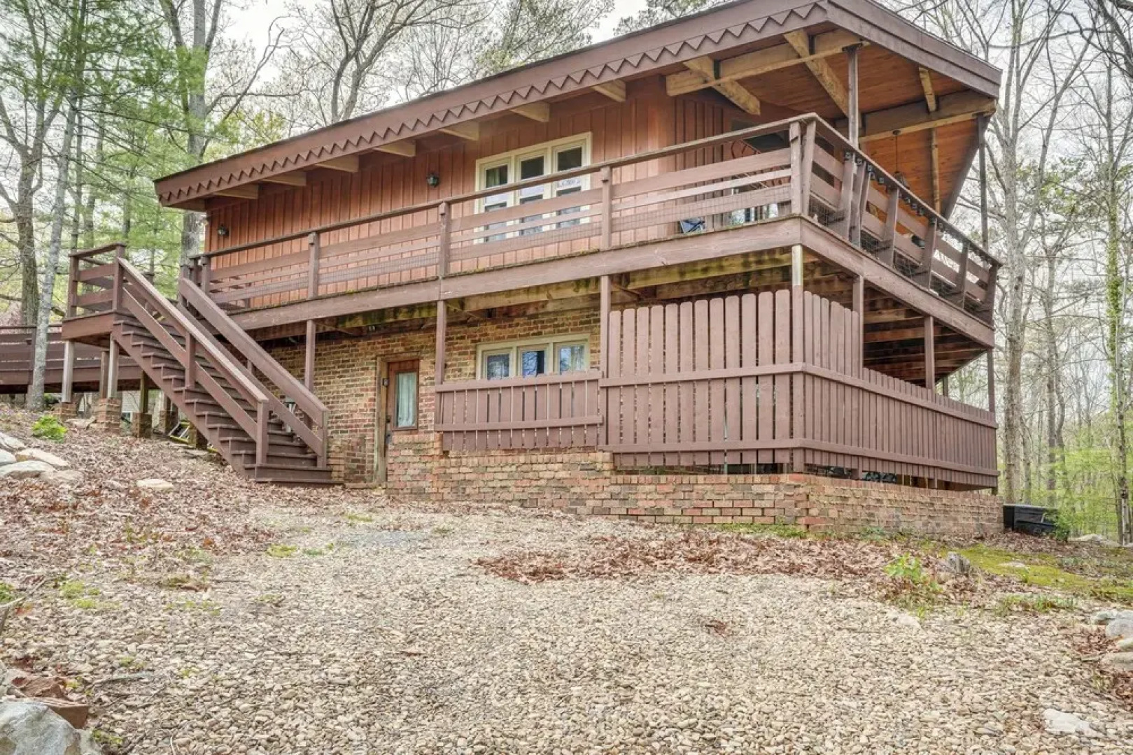 Treehouse-style Cabin, 1 Mi to Massanutten Resort