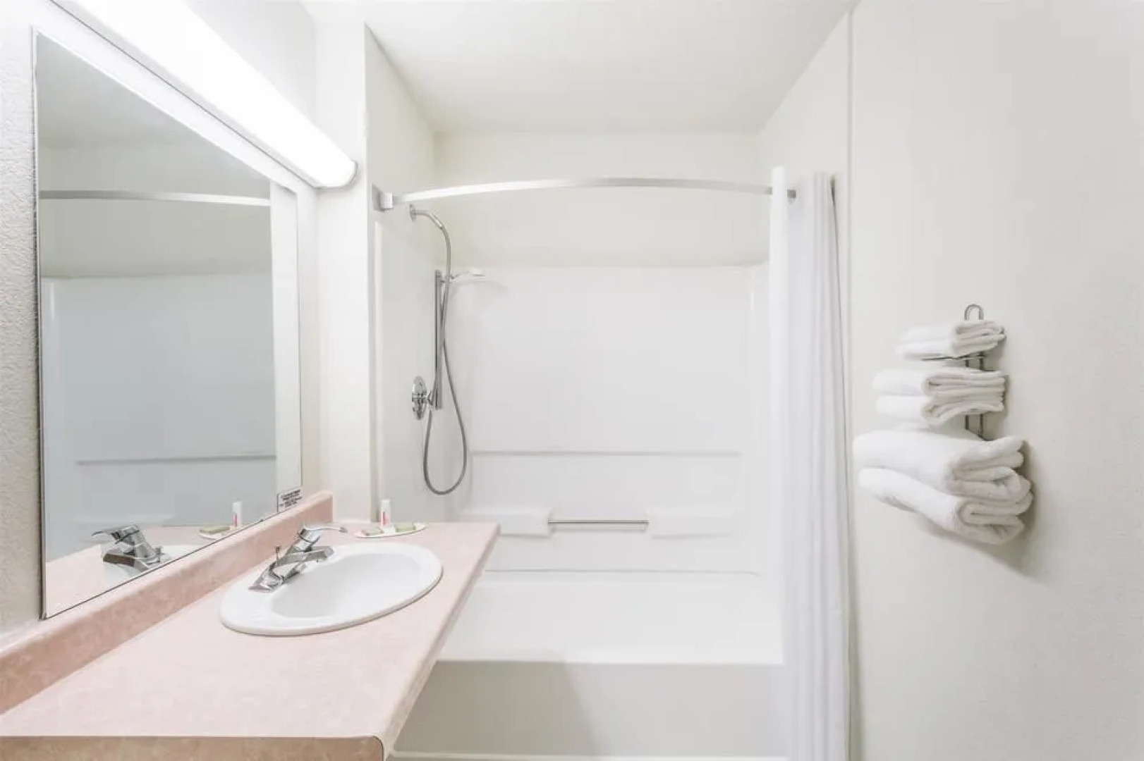 Super 8 Phoenix Metro North