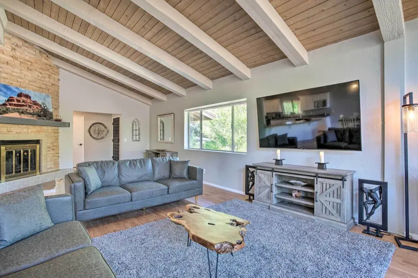 Swim Spa & Private Tavern: Sedona Hideaway!