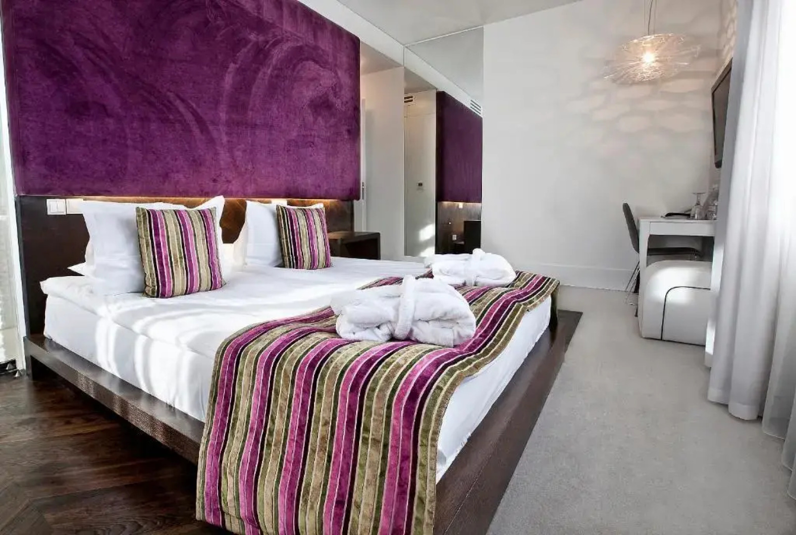 Platinum Residence Boutique Hotel