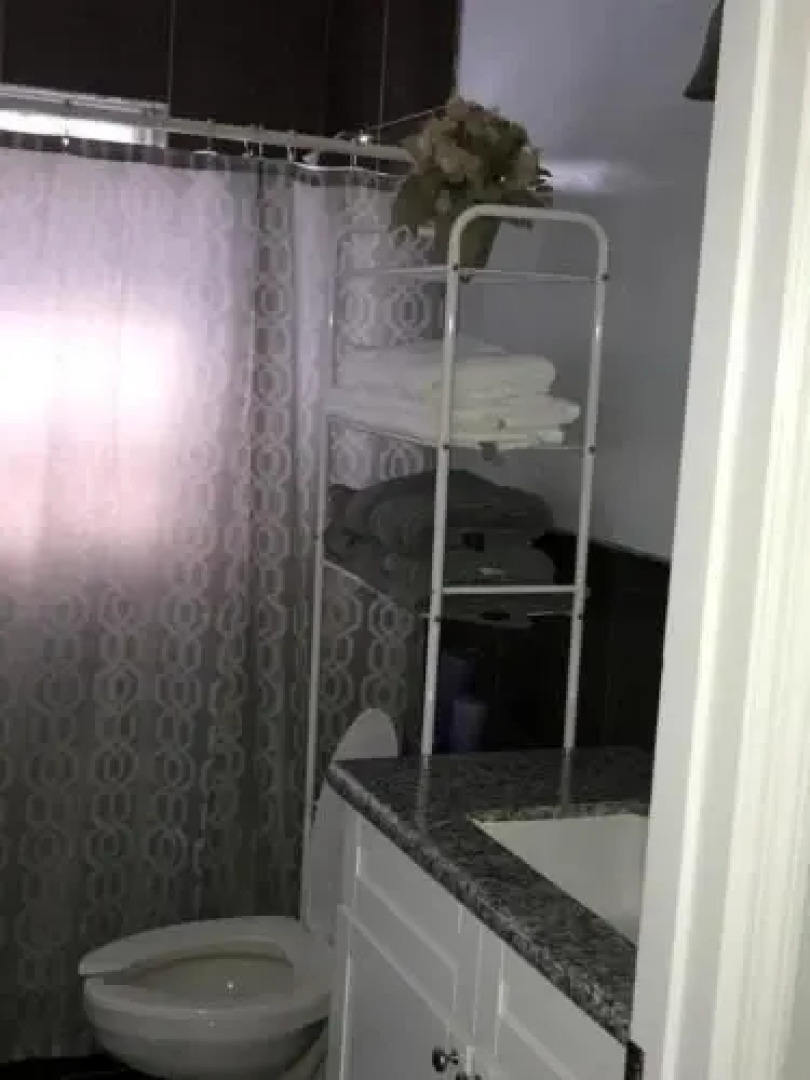 Pete's Guest House Studio