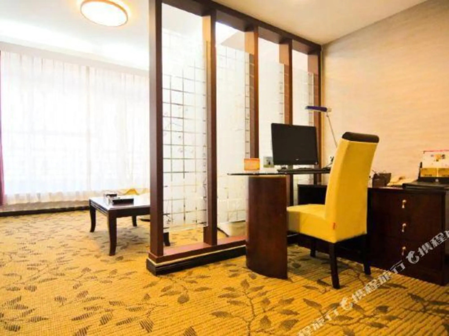 Taitan International Hotel