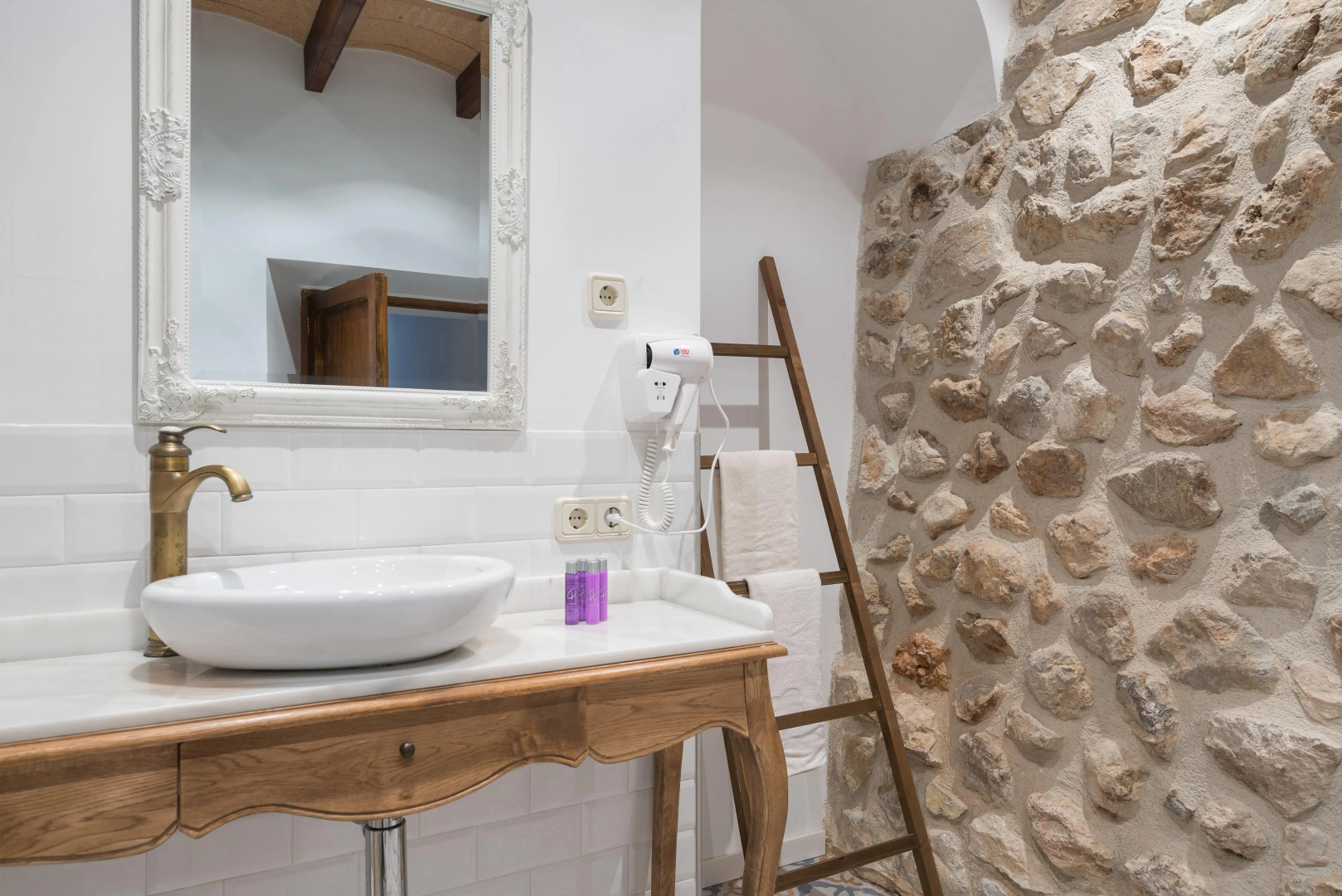 Can Furios Petit Hotel by Can Calco Hotels