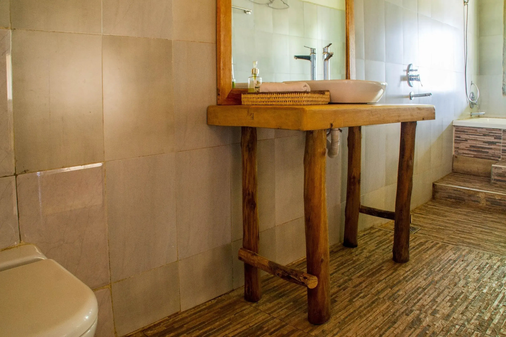 The Baboon Safari Resort