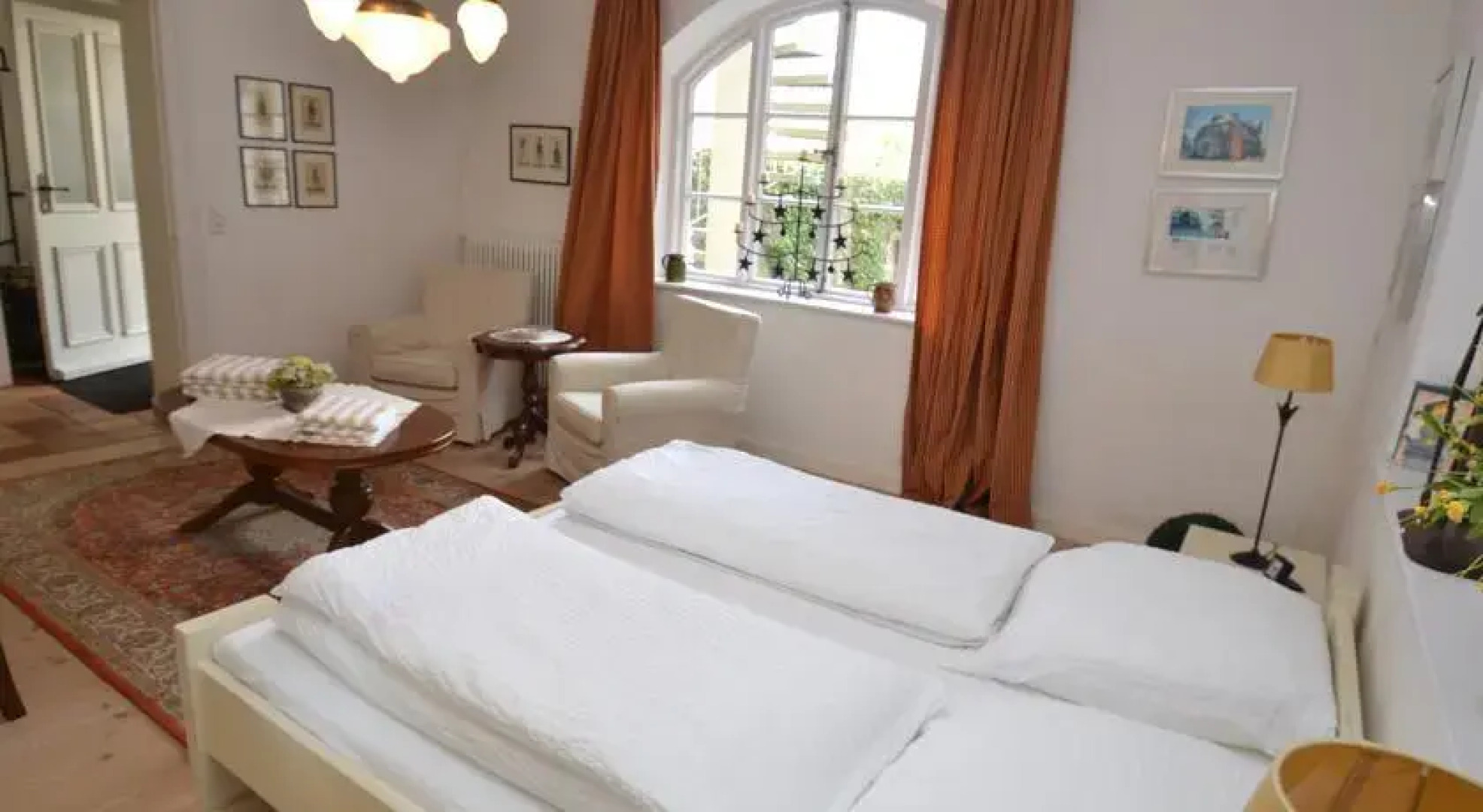 Gelbe Villa auf dem Museumsberg