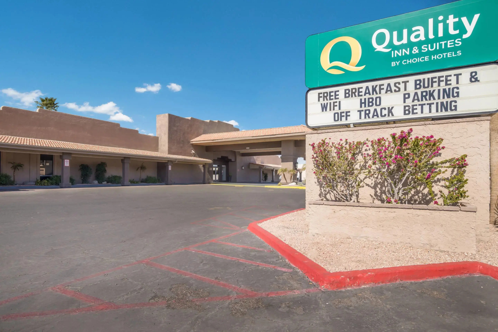 Quality Inn & Suites Lake Havasu City