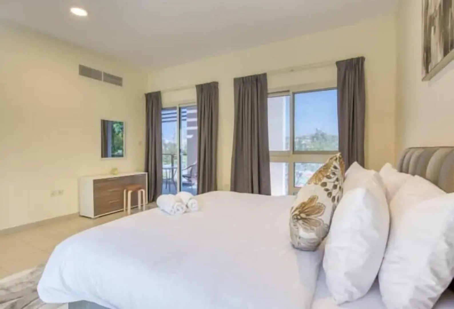 R&H 3BR Villa in RAK Beach Access 172