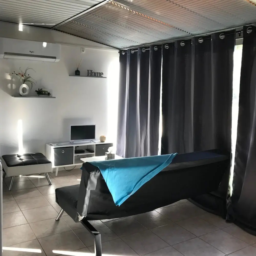 Apartment With 2 Bedrooms in Vallauris, With Furnished Terrace and Wifi - 3 km From the Beach