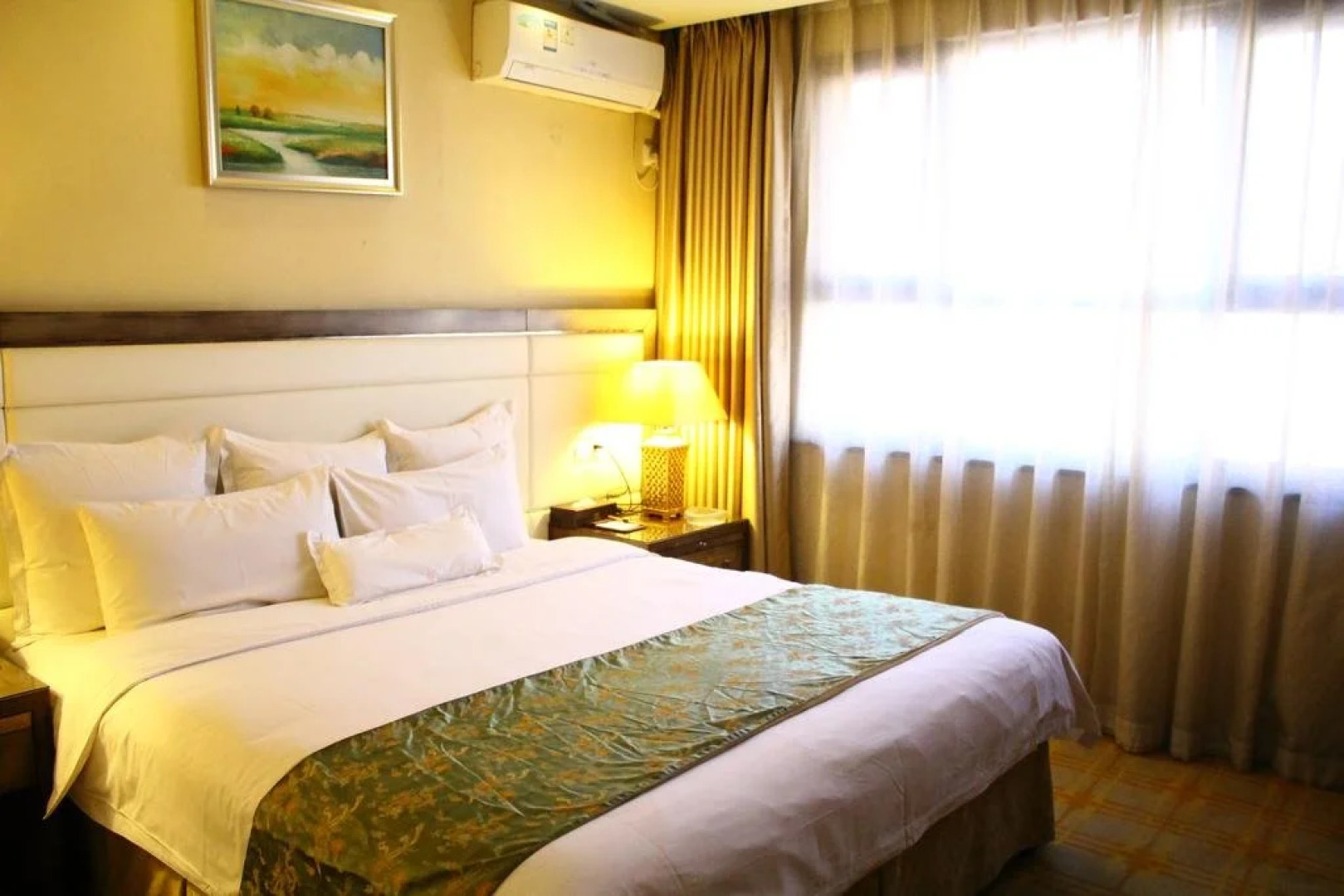 Kunlun International Hotel Xiushui Street No. 2 Branch