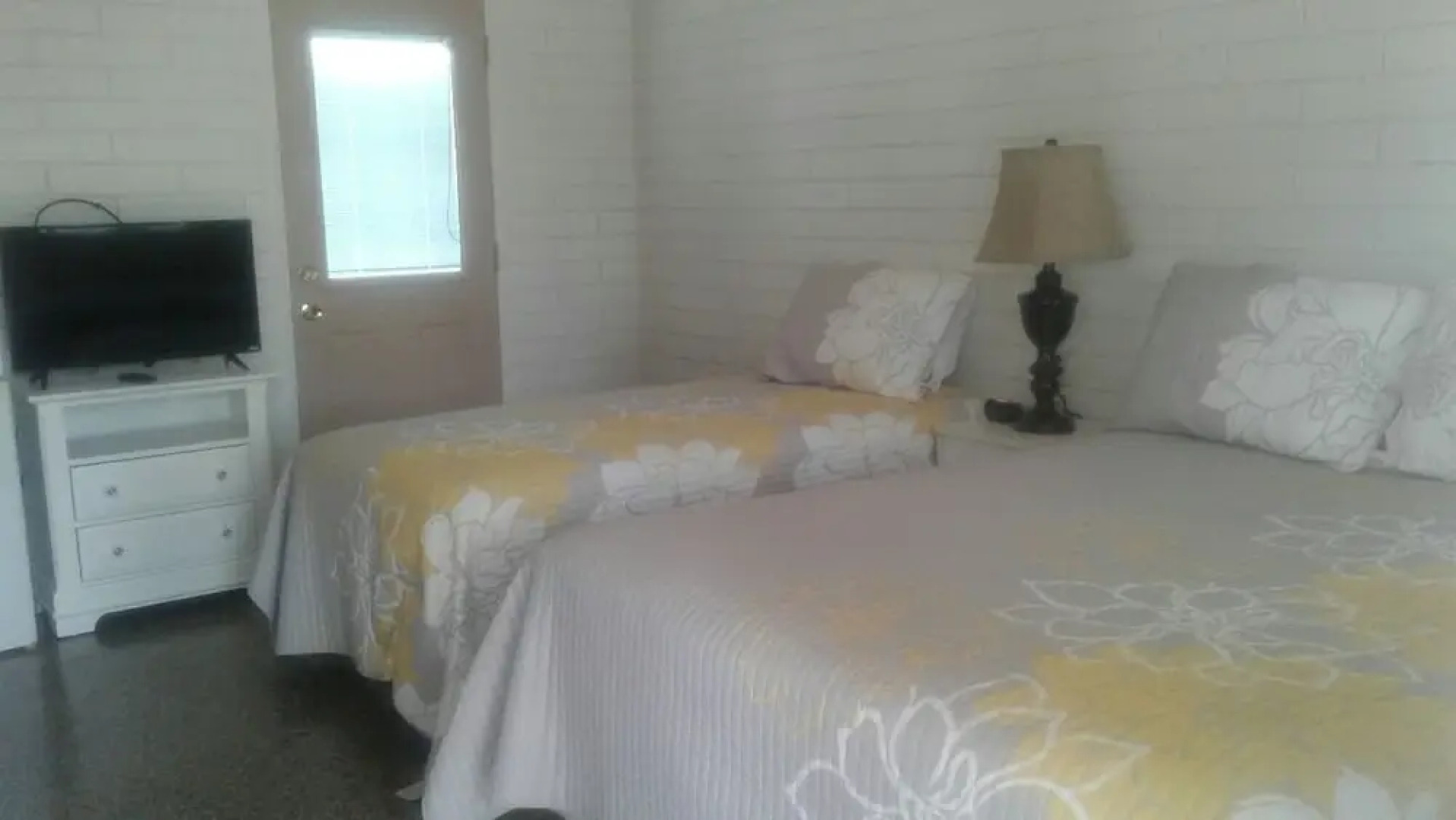 Port of Call Yacht Club at Astor Bridge Marina & Hotel