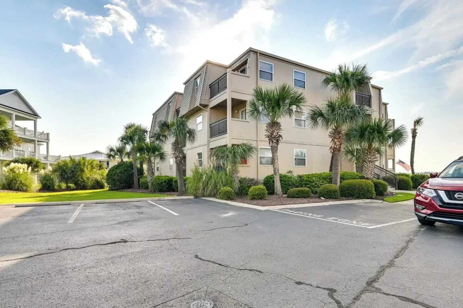 Coastal Murrells Inlet Condo With Balcony!