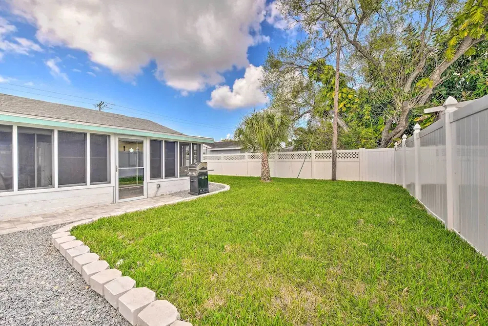 Apollo Beach Gem w/ Pool: 'the Flamingo House'