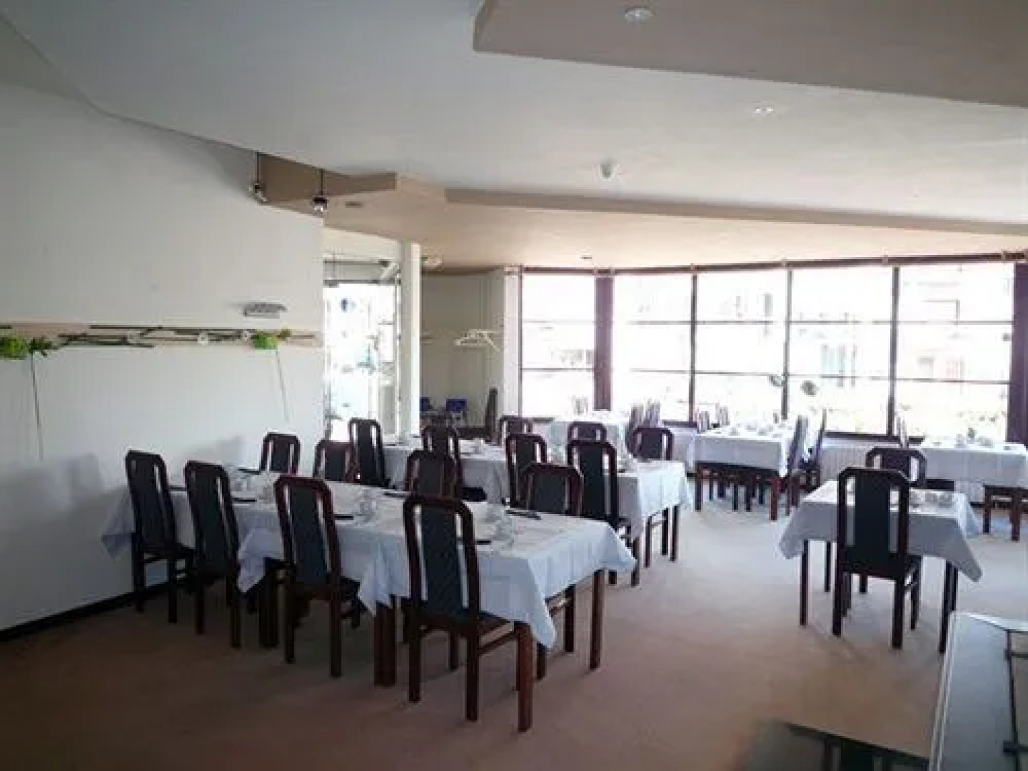 Zeeparel Budget Hotel