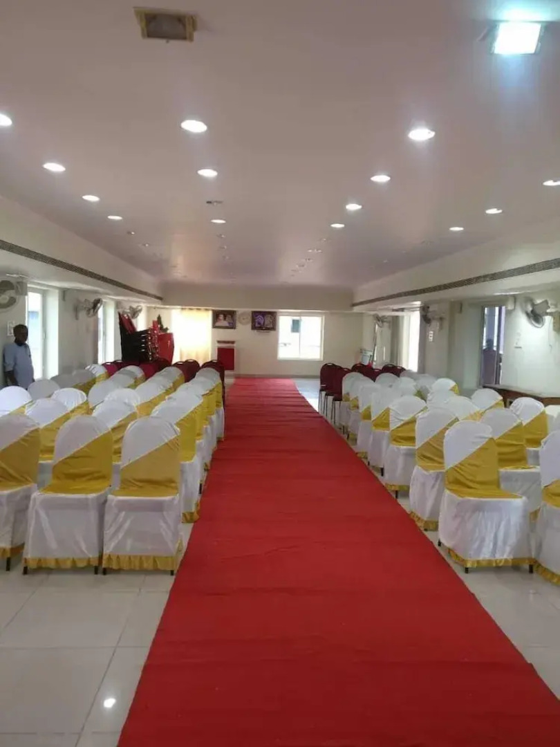 Sri sapthagiri lodge