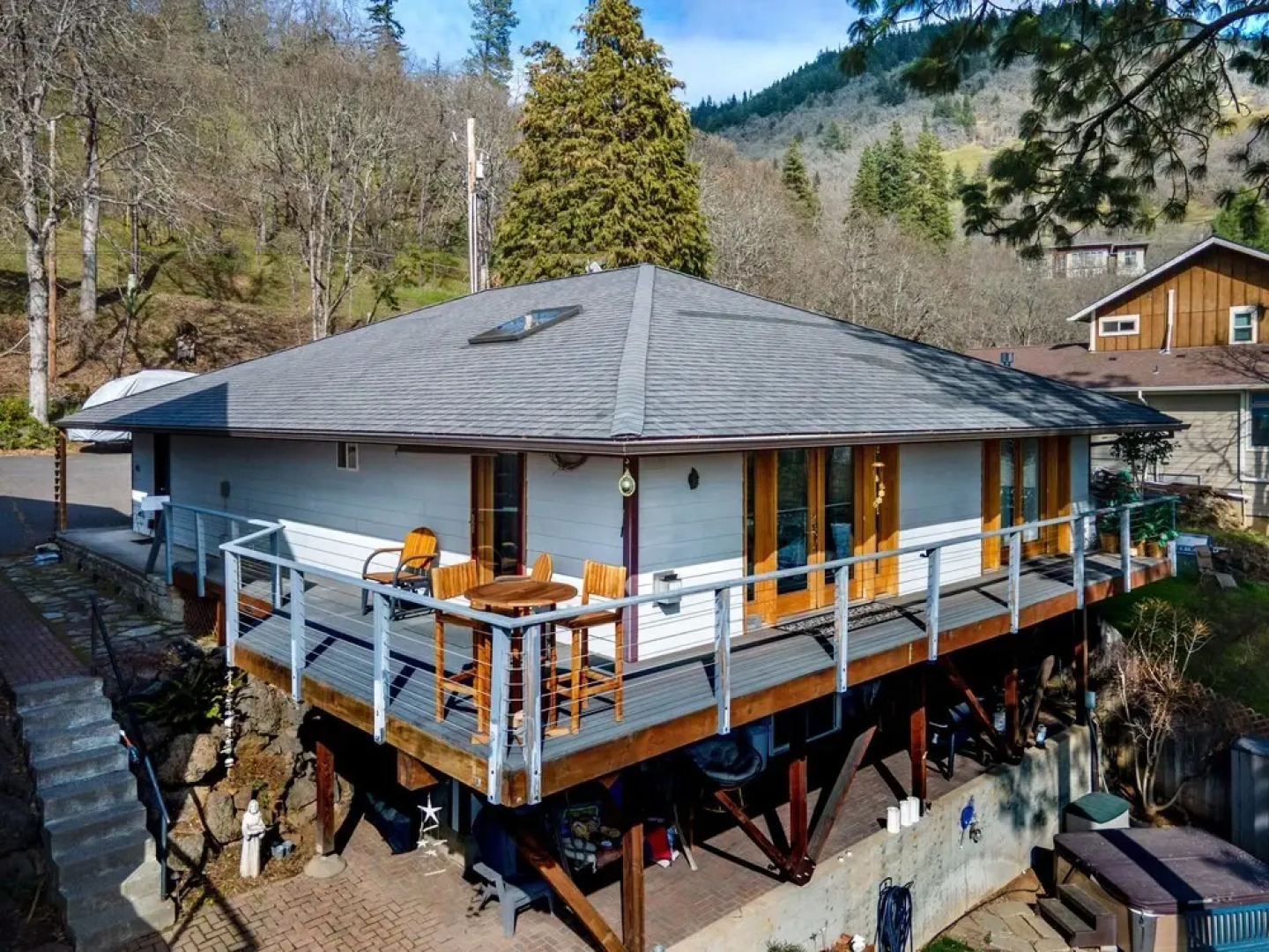 Lois Lane's Perch 1 Bedroom Home By Redawning