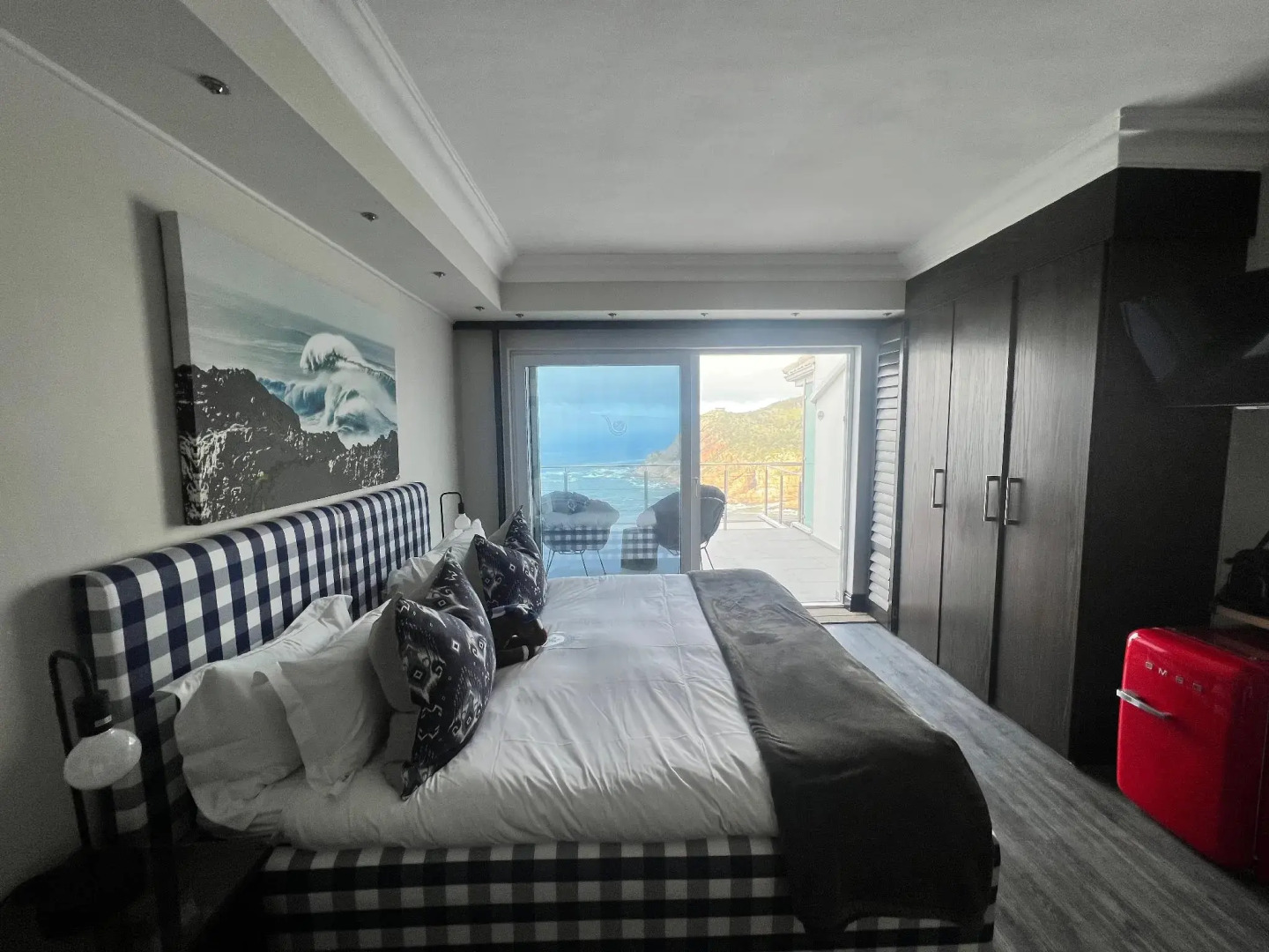 Head over Hills Luxury Retreat