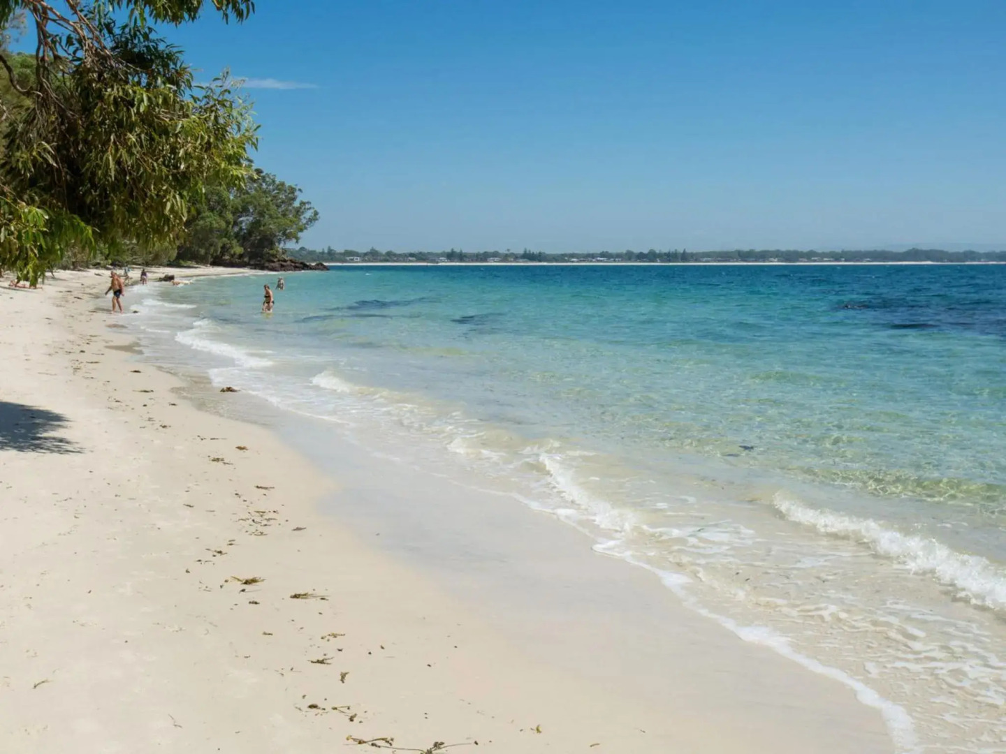 Harlequin Beach House 4pm Check Out Sundays