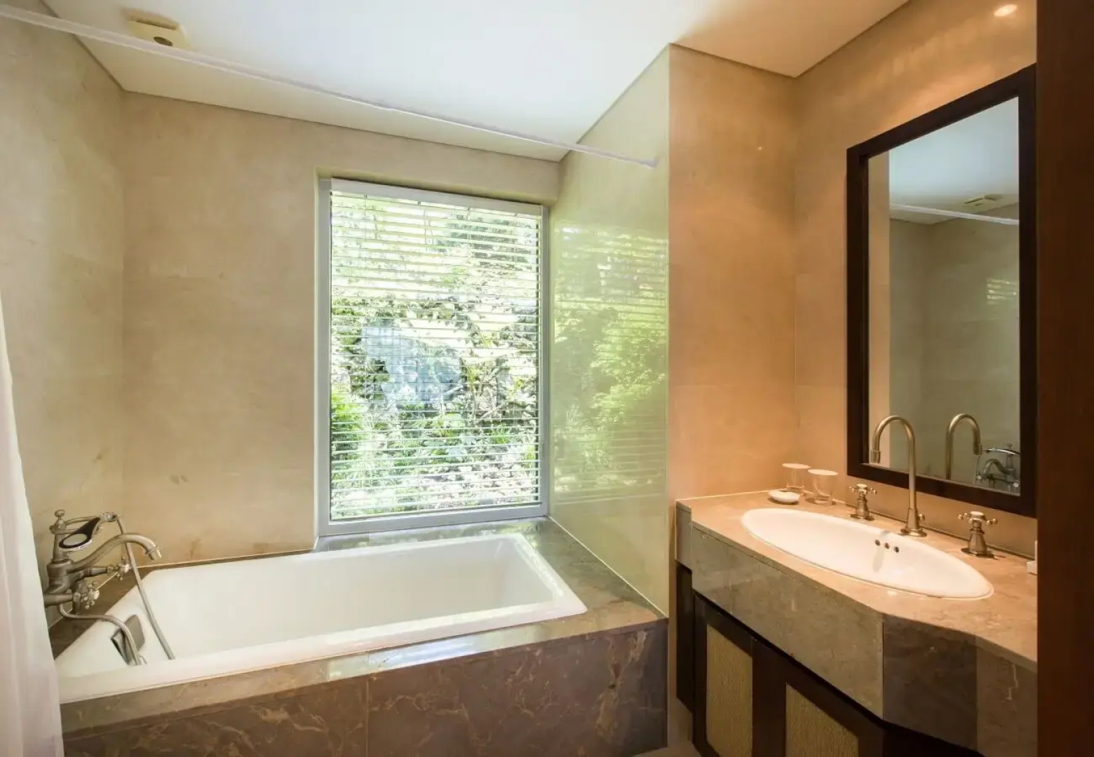 Seaes Hotel & Resort