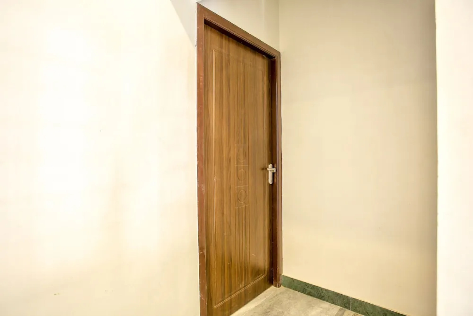 OYO 35931 Leo's Home Stay