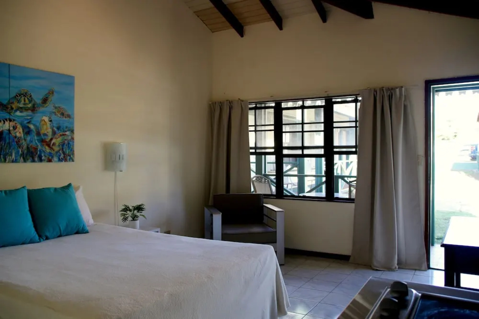 Talk of the Town Inn & Suites