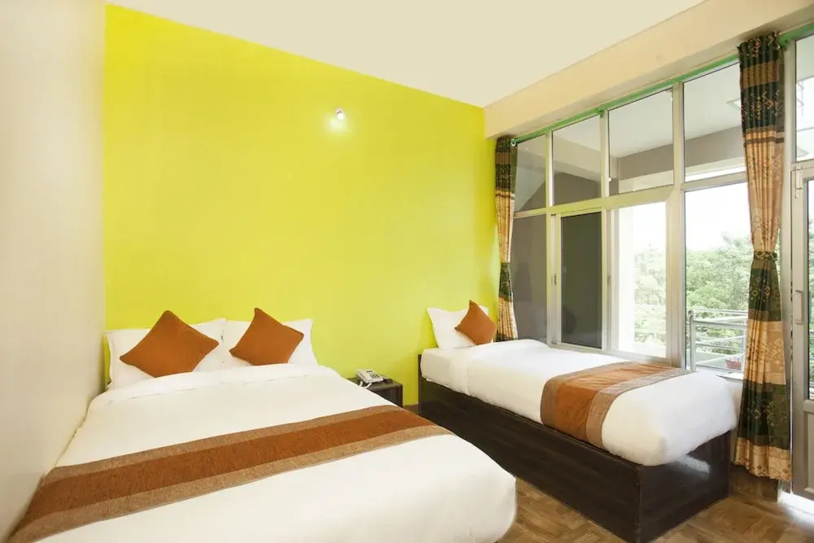 OYO 473 Hotel Jungle Palace