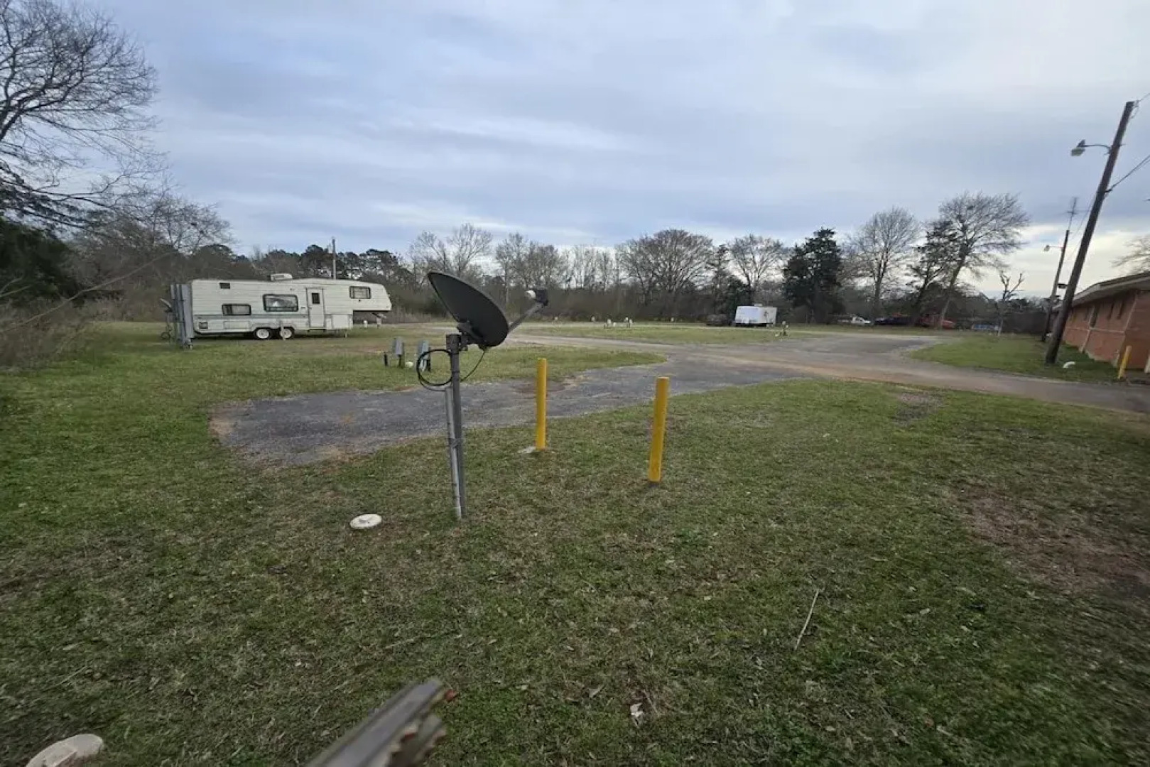 Luxury Inn & Suites and RV Park