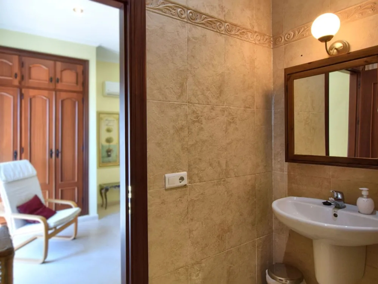 Cozy holiday home with beautiful terrace, panoramic views, WiFi and private pool