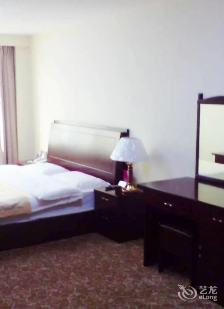 Zhuhui Business Hotel - Qingdao
