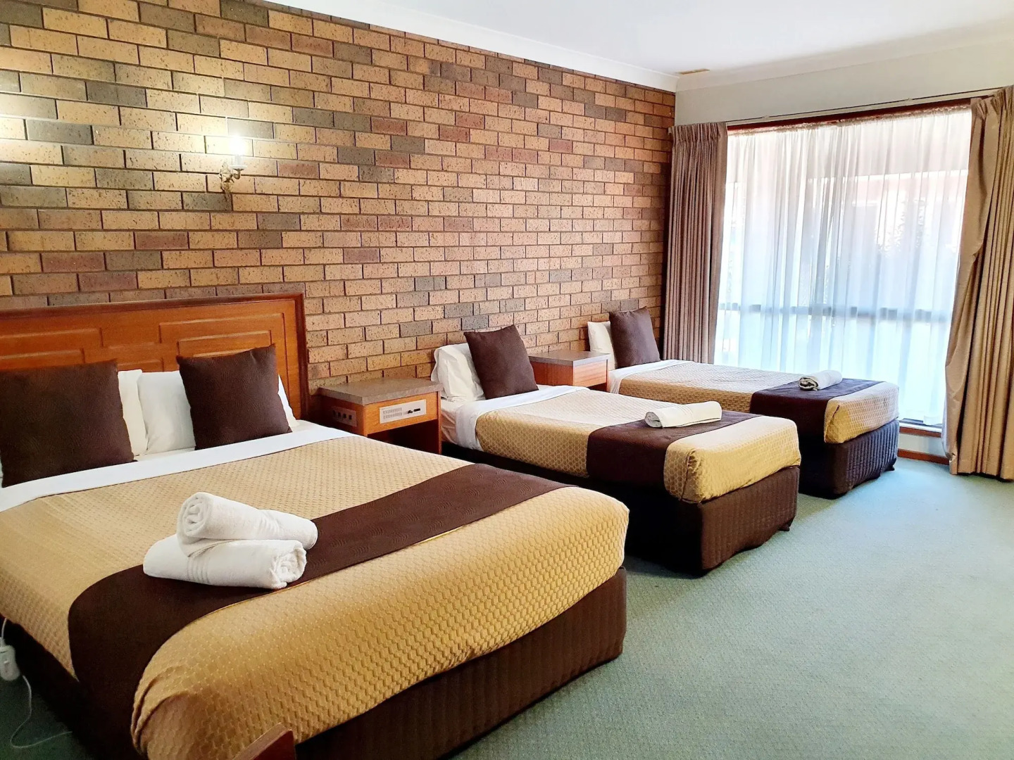 Golden Grain Motor Inn