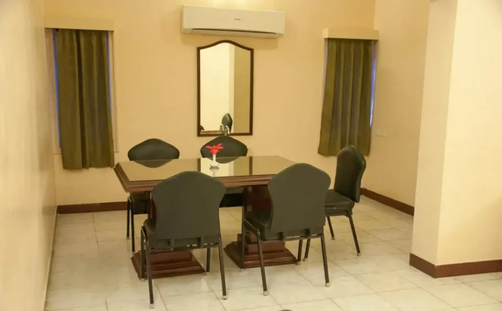 Vinnca LRN Excellency, Salem