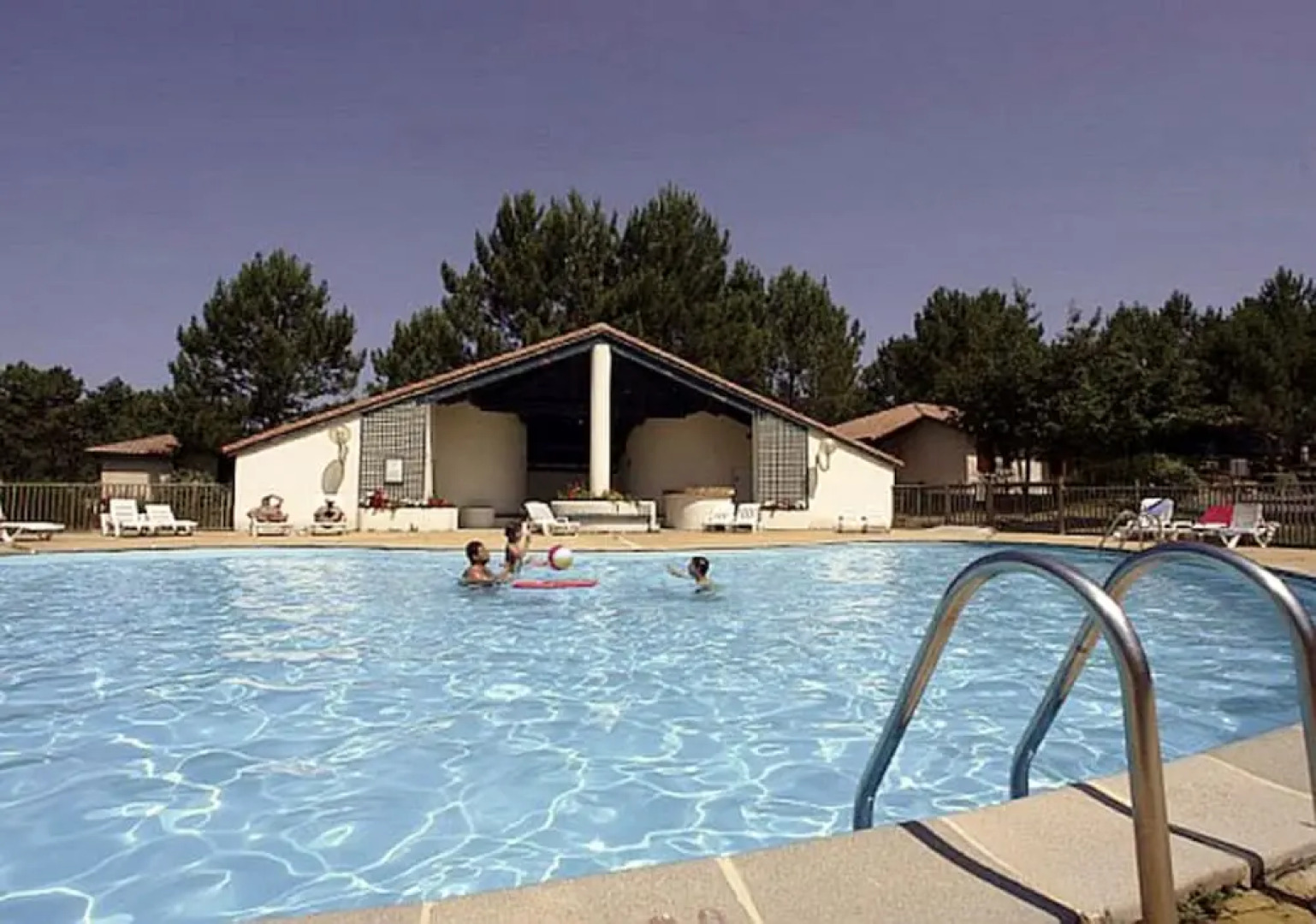 House With 2 Bedrooms in Moliets-et-maa, With Pool Access and Furnishe